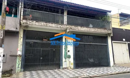 Excelente sobrado 3 quartos sendo 1 suíte 4 vagas com móveis planejados.