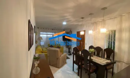 Casa com Piscina Venda de 216m², 4 Quartos e 2 banheiros- Jaguaribe Osasco