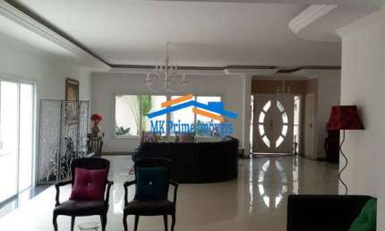Lindo Sobrado com 4 suítes e 4 vagas cobertas - Pq. dos Príncipes.