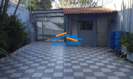 Sobrado à Venda de 209m² com 3 Quartos e 3 Banheiros - Bela Vista/Osasco.