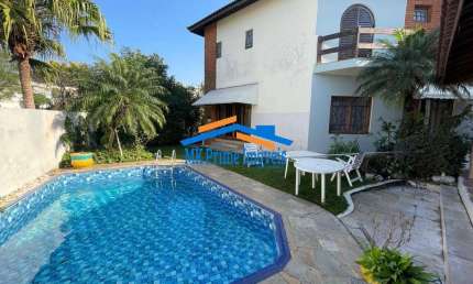 Casa com 4 Quartos (2 Suítes) Parque dos Príncipes/Alto Padrão e Conforto.