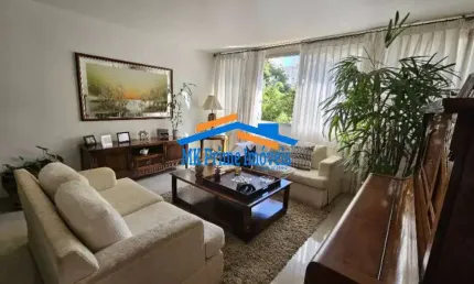 Apartamento 131m² com 3 Dormitórios em Moema Passáros.