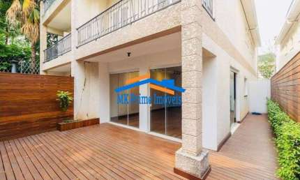 Casa com 3 dormitórios no Condomínio Reserva do Visconde - Jardim Viana/SP.