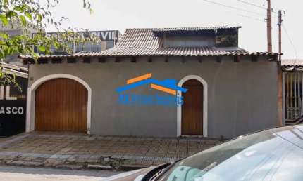 Excelente Sobrado com 3 Dormitórios sendo 1 Suíte e 4 Vagas de Varagem.