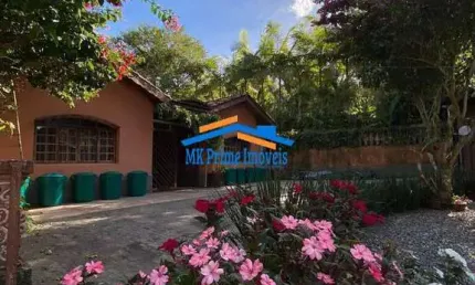 Chácara a venda com 05 Quartos, sendo 01 Suíte- ITAPECERICA DA SERRA.