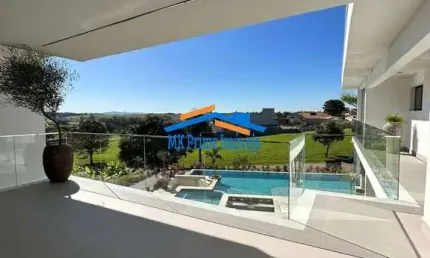 Casa 1283m²  com 4 suítes no  Condomínio fazenda serra azul.