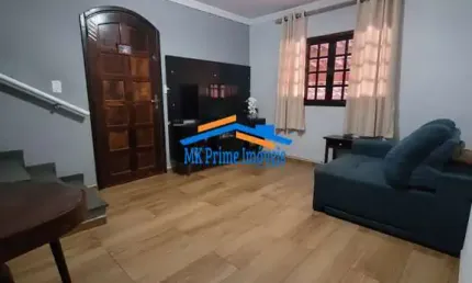 Sobrado com 3 quartos sendo 1 suíte, 2 vagas - cidade das flores/osasco.