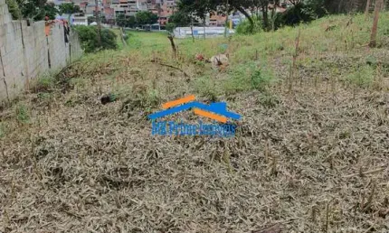 Terreno com leve declive 989 mts² com 20 mts de frente Beirando o rodoanel