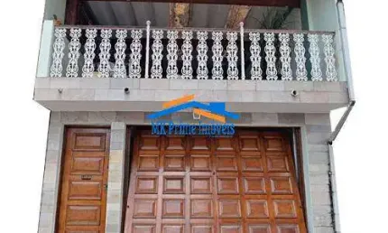 Casa Assobradada com 219 mts² construídos 3 dorm. - 2 vagas - Vila Osasco.