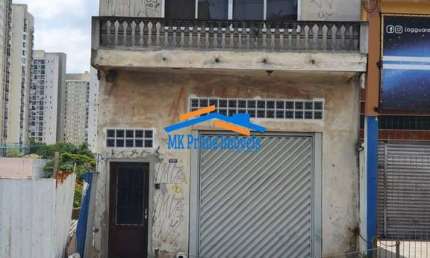 Imóvel Comercial com 2 Casas em Avenida Movimentada no Bela Vista