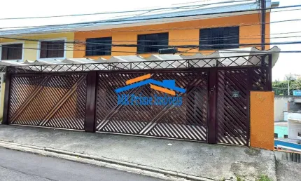 Sobrado 333m² com 3 dormitórios sendo 1 suíte em Campesina.