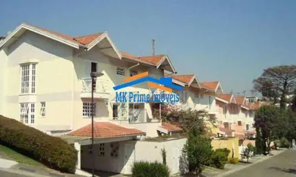 Casa em condomínio 220m² com 3 dormitórios sendo 1 suíte na Granja Viana.