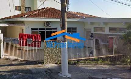 Excelente Casa Térrea de esquina com 217,50m² e 2 dormitórios - Bela Vista.