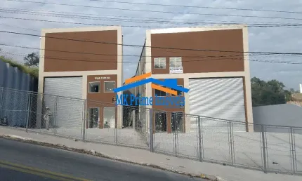 Lindo Galpão com 970 m² de terreno e 420 m² de construção!