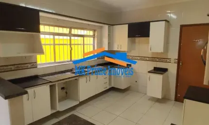 Excelente Sobrado com 3 dormitórios, 4 vagas e Churrasqueira - Vila Piauí.