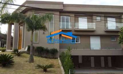 Casa Luxuosa com 750m², Vista para Montanha no Residencial 11 - Alphaville.