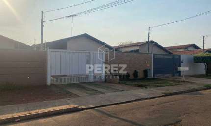 Casa com 2 quartos à venda na Rua da Pátria, Vila Taveirópolis, Campo Grande