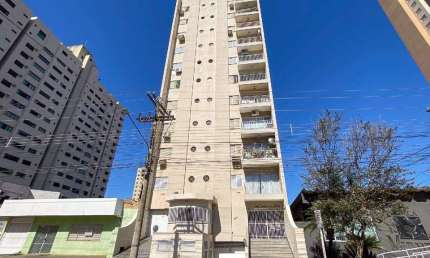 Apartamento com 3 quartos para alugar na Rua Quinze de Novembro, Centro, Campo Grande