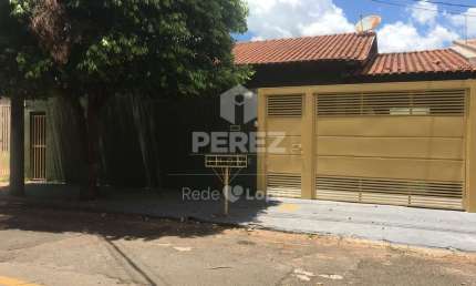 Casa com 4 quartos à venda na Rua Tito Madi, Tiradentes, Campo Grande