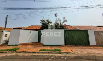 Casa com 5 quartos à venda na Rua Arcênia, Jardim Autonomista, Campo Grande