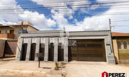 Casa com 3 quartos à venda na Avenida Madrí, Vila Alba, Campo Grande
