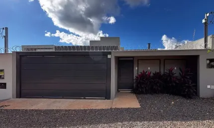 Casa com 3 quartos para alugar na Rua São Felipe, Vila Nasser, Campo Grande