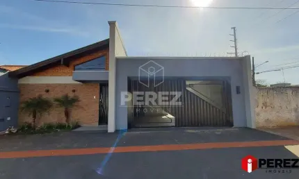 Casa térrea ampla com acabamentos de primeira linha próxima à UFMS
