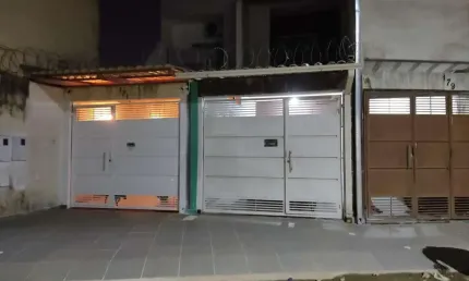 Casa para Venda em Governador Valadares, Tiradentes, 2 dormitórios, 2 banheiros, 1 vaga