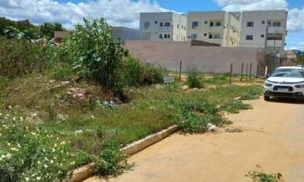 Terreno à venda na Aroeiras, Jardins, Governador Valadares