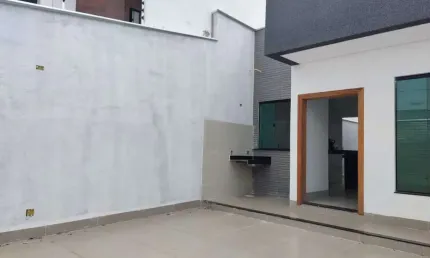 Casa para Venda em Governador Valadares, Bosque da Figueira, 3 dormitórios, 1 suíte, 2 banheiros, 2 vagas