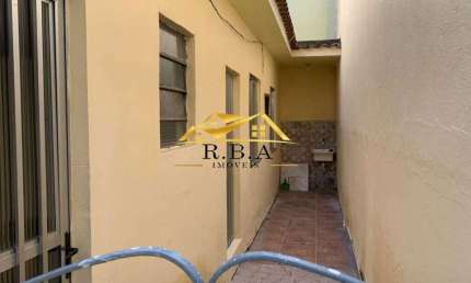 Casa com 1 quarto para alugar na Rua Alcides Maia, Bento Ribeiro, Rio de Janeiro, 45 m2 por R$ 750