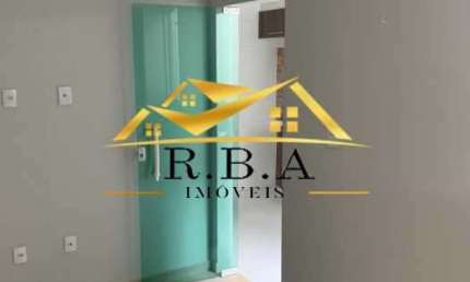 Apartamento à venda na Travessa da Fontinha, Bento Ribeiro, Rio de Janeiro, 75 m2 por R$ 200.000