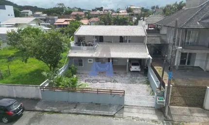 Casa com 5 quartos à venda na Rua Praga, Itaguaçu, São Francisco do Sul
