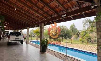 Casa com 5 dormitórios à venda, 204 m² por R$ 950.000,00 - Condomínio Village Serra - Araçoiaba da Serra/SP