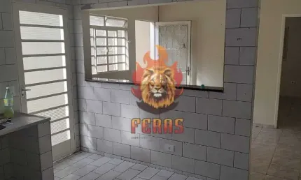 Casa Térrea à Venda de 2 Dormitórios com Churrasqueira na Zona Norte de Sorocaba/SP