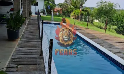 Chácara à Venda com 5 Dormitórios no Condomínio Village da Serra em Araçoiaba