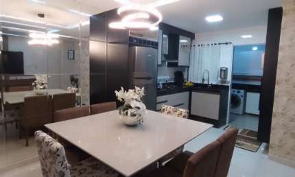 Lindo Sobrado com 3 dormitórios sendo 1Suítes e 3 banheiros à Venda, 150m²  na  Jardim  Alto de Santo André em Santo André  - SP