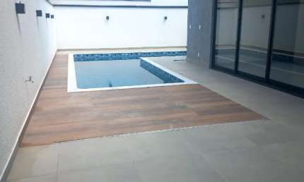 Lindo Sobrado com 260m2 em Condomínio Fechado  Ibiti Royal  em  Soracaba - SP.
