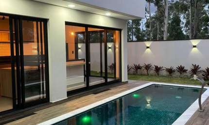 Lindo Casa Térrea de  249m² à venda no excelente  Condomínio  Central Parque   Salto- SP.