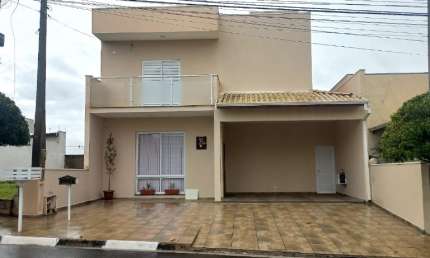 Lindo Sobrado de  247m² à venda no excelente  Condomínio  Jardim Sartorelli  em Boituva- SP.