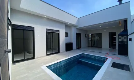Linda Casa Térrea  de  290m² de área Construída à venda no excelente  Condomínio  Fechado Viena  em  Indaiatuba- SP.