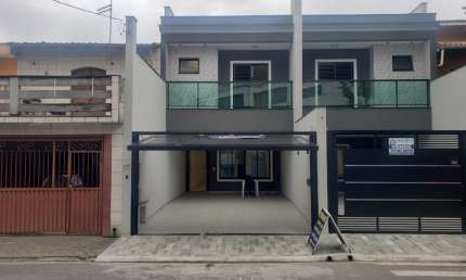 Lindo Sobrado com 03 Dormitórios  Sendo 3 Suíte e  4banheiros à Venda, 175 m²  no Bairro Dos Casas  em São Bernardo do Campo - SP