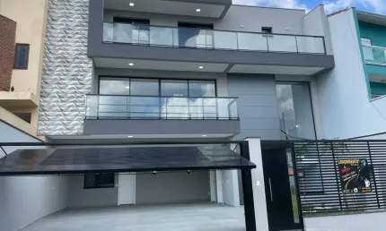 Lindo Sobrado com 04 Dormitórios  Sendo 4Suítes e 05 banheiros à Venda, 352m² de área Construída, com Terreno de 252m2   no Bairro Parque  Espacial em São Bernardo do Campo - SP