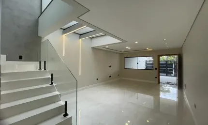 Lindo sobrado com 03 dormitórios  sendo 03 suítes e  04 banheiros à venda, 178 m²  no bairro assunção  em são bernardo do campo - sp