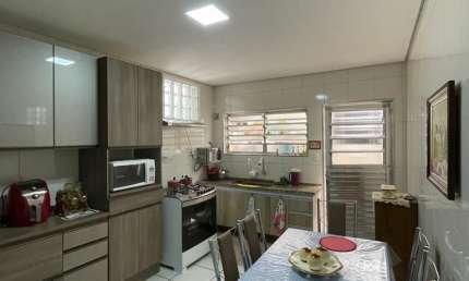 Lindo Sobrado com 02 Dormitórios  Sendo 01 Suíte e  02 banheiros à Venda, 162 m²  no Bairro  Independência  em São Bernardo do Campo - SP
