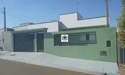 Linda Casa Térrea  com 03 Dormitórios  Sendo 01 Suítes e  03 banheiros à Venda, 158 m²  no  Residencial Vitória  em  Boituva - SP