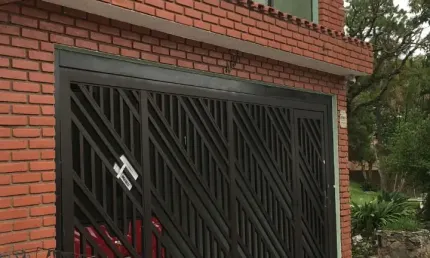 Lindo Sobrado com 02 Dormitórios  à Venda,  166m² no Bairro Dos Casas em São Bernardo do Campo - SP