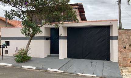 Casa com 4 quartos à venda na Rua Coronel Arruda Botelho, 100, Centro, Boituva