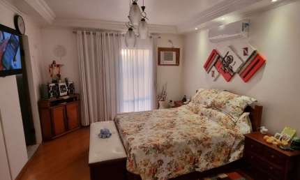 Lindo Sobrado com 03 Dormitórios Sendo 01 Suíte  à Venda,  200m² no Bairro Jordanopolis em São Bernardo do Campo - SP