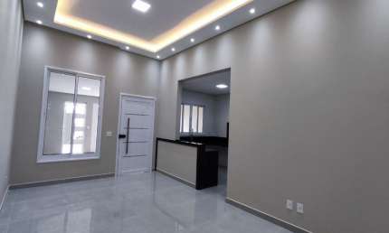 Linda Casa Térrea  de 136m2, de Área Construída, e Terreno de 150m2, com 3 dormitórios sendo 01 Suítes, no Jardim Nova Veneza  - Indaiatuba. - SP